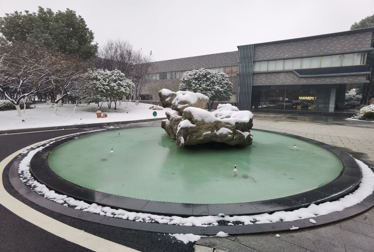 雪落時(shí)分，溫暖如初。